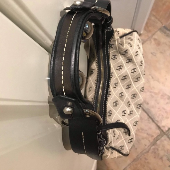 Dooney & Bourke Black Gray Cream Bag. - Picture 3 of 10
